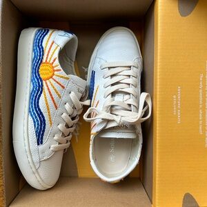 Brand New in Box Soludos! Size 6.